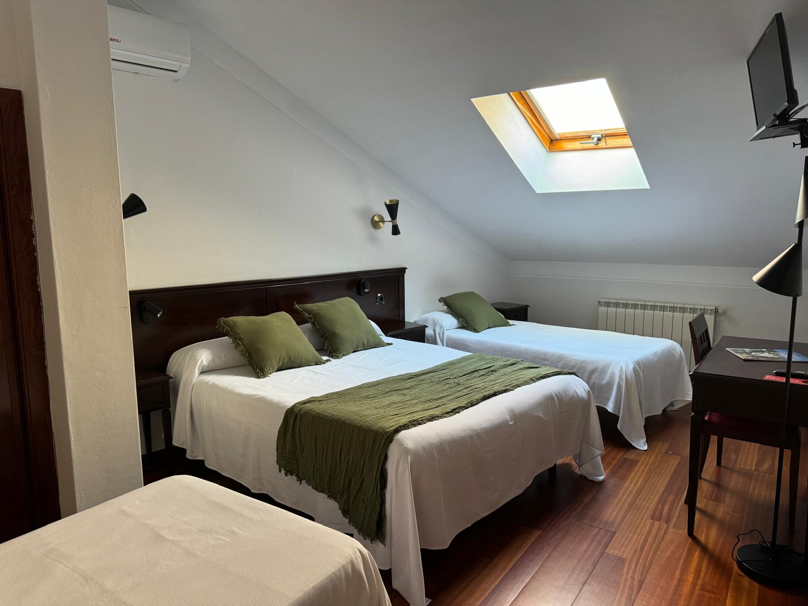 hospedium-hotel-la-fuente-habitacion-standard-37-1