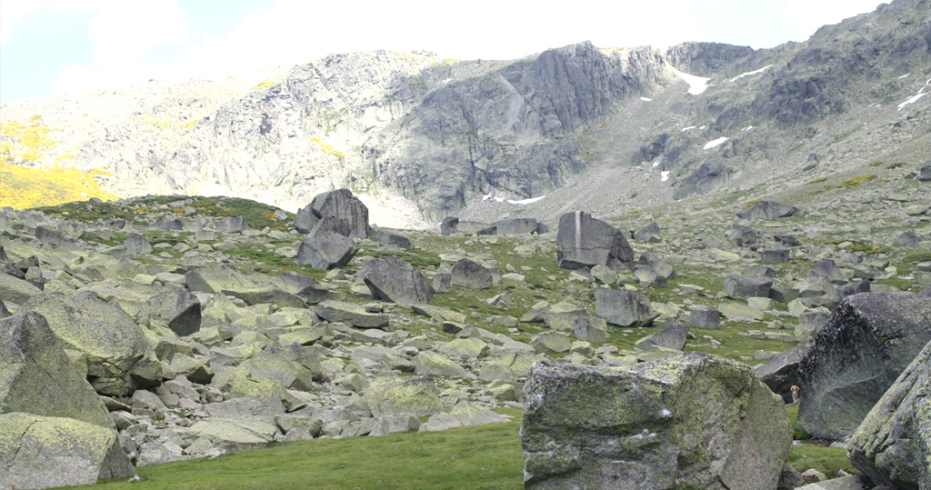 hospedium-hotel-la-fuente-hoyamoros