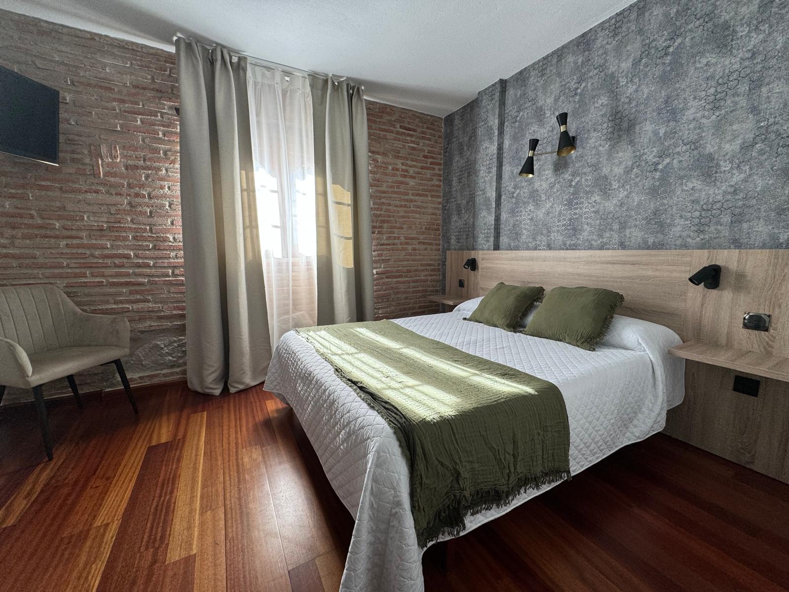 hospedium-hotel-la-fuente-habitacion-especial-16